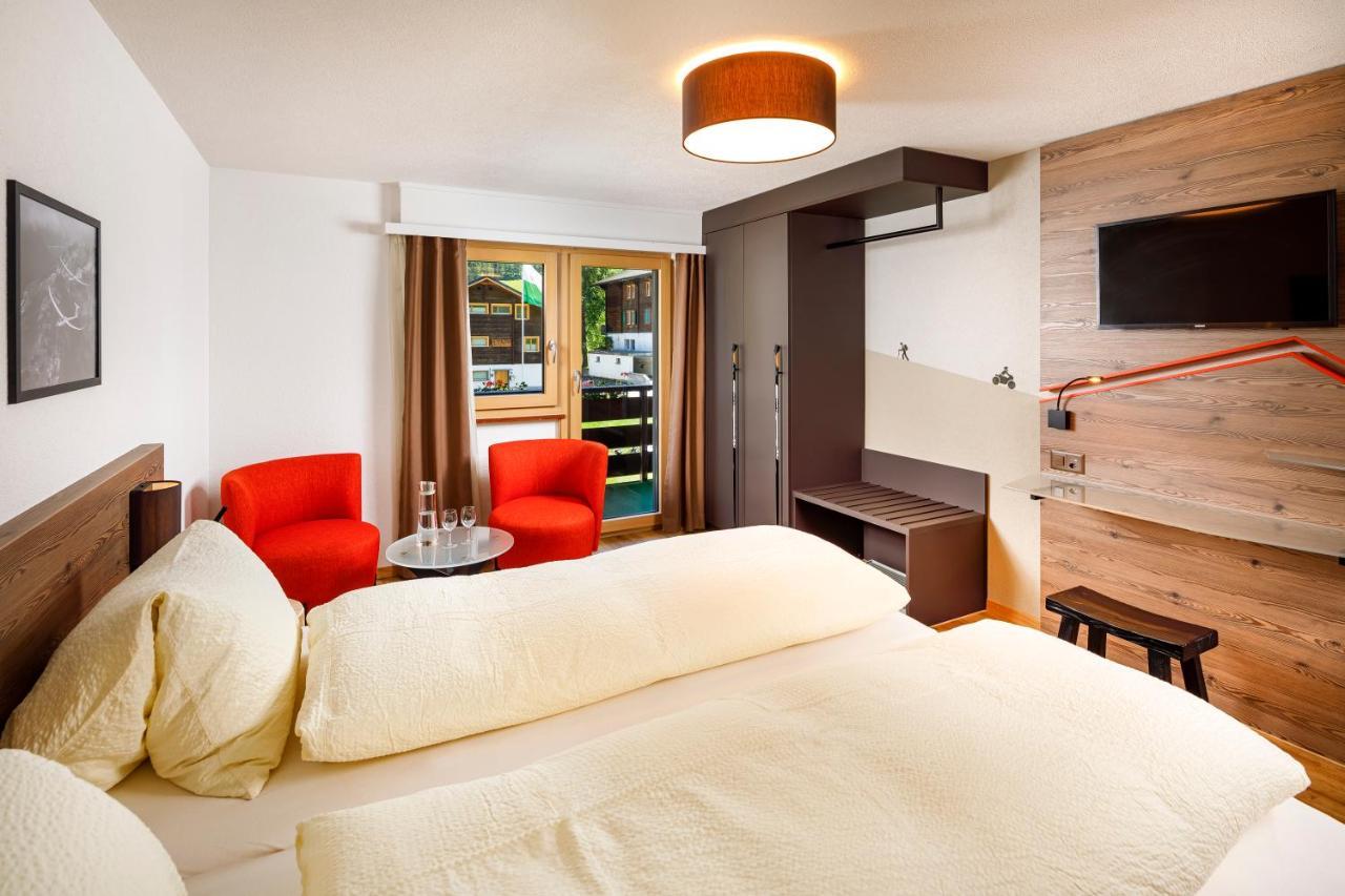 Hotel Blinnenhorn Reckingen Exteriör bild