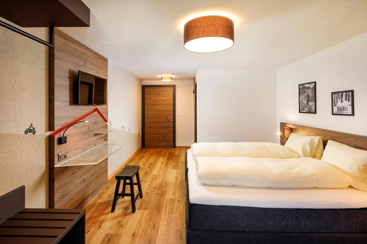 Hotel Blinnenhorn Reckingen Exteriör bild